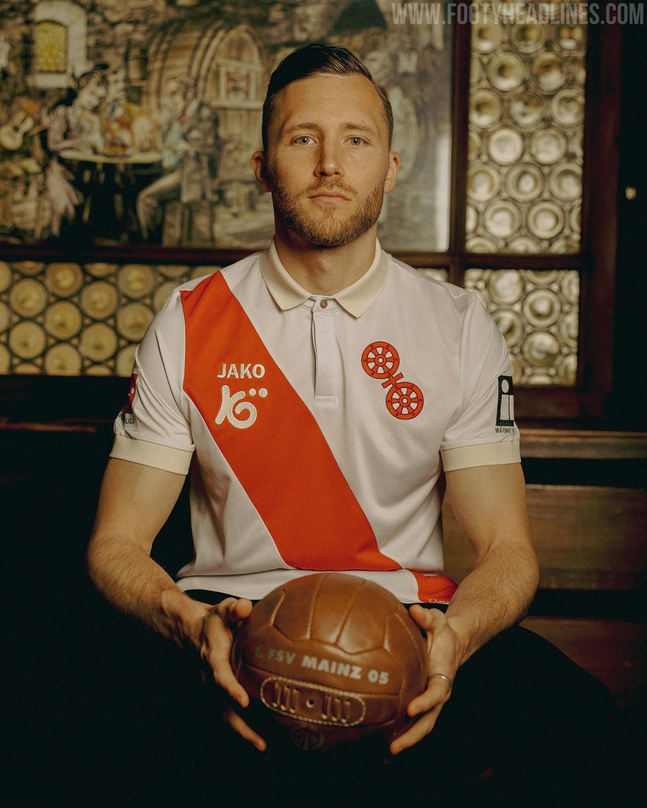 Maillot FC Mayence édition anniversaire 120 ans 2024-2025
