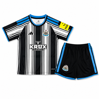 Maillot Newcastle United Domicile 2026-2027 – Noir, Blanc & Bleu