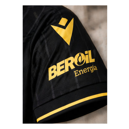 Détail de la manche du maillot extérieur Burgos CF