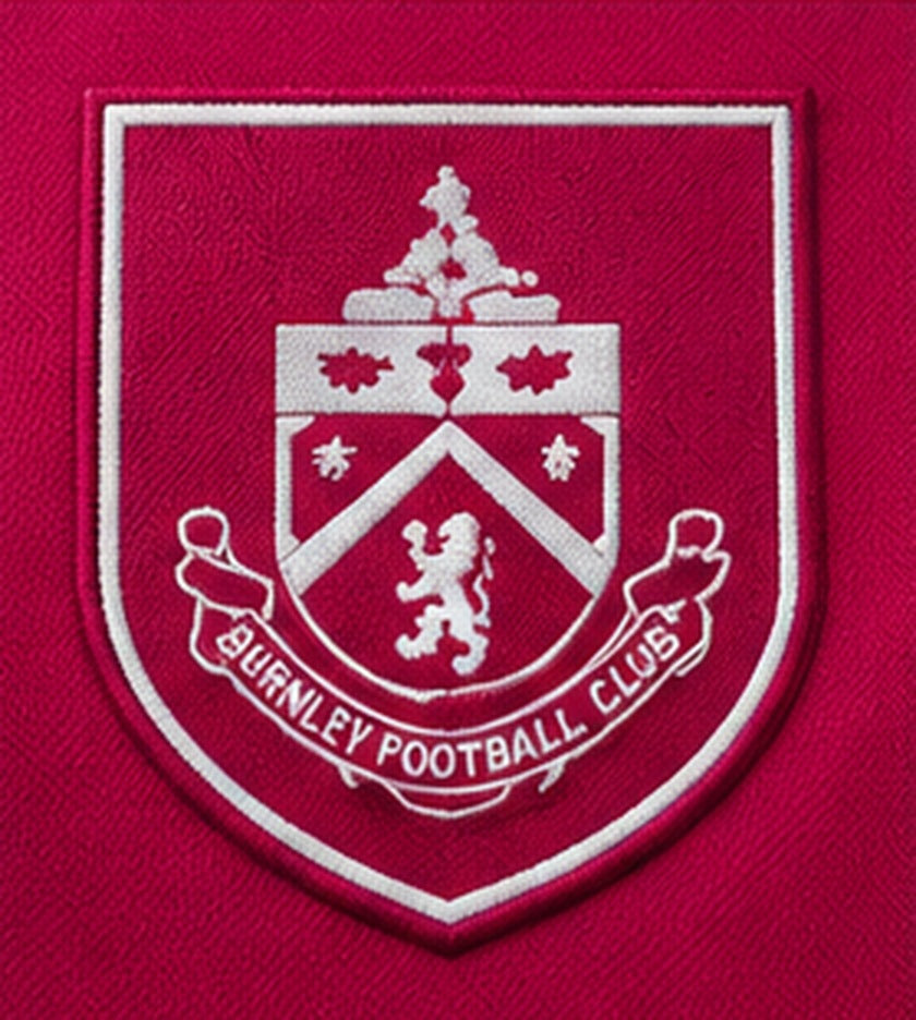 Détail écusson Burnley 26-27
