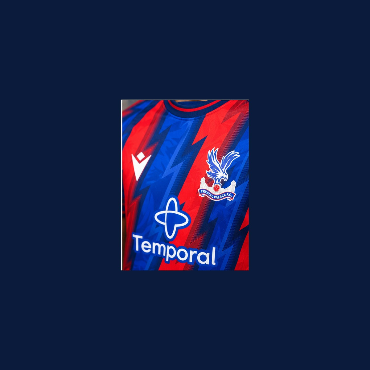 Détails du tissu et des motifs Crystal Palace domicile 2026-2027