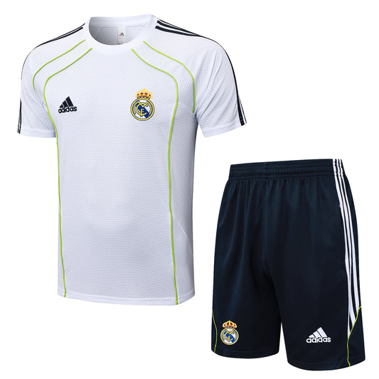 Ensemble T-shirt + short blanc Real Madrid 2025-2026