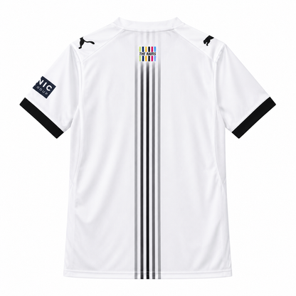 Dos du maillot domicile Derby County 26/27 sur fond blanc