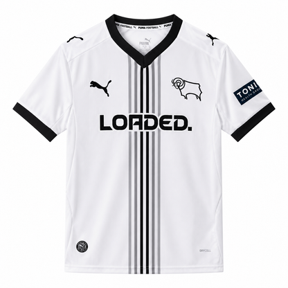 Face avant du maillot domicile Derby County 26/27 sur fond blanc