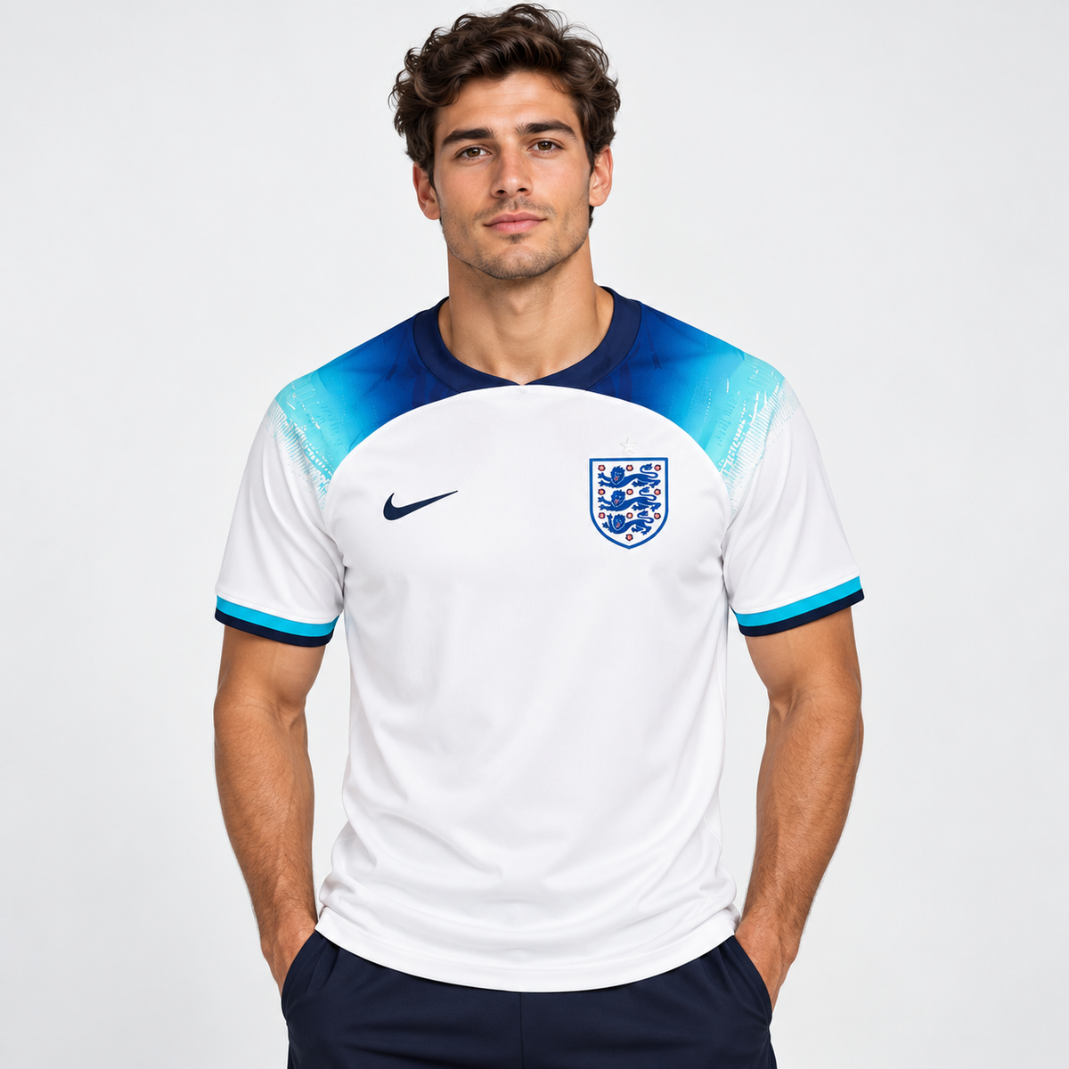 Angleterre domicile rétro blanc bleu 2022 mannequin