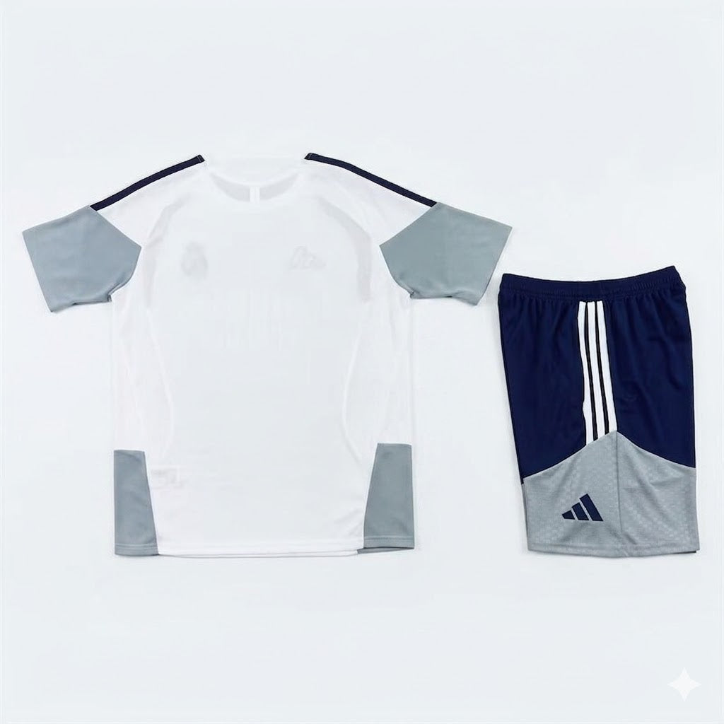 Ensemble Real Madrid Blanc & Bleu Homme 2026/2027 – Survêtement Football Training Premium | Tenue Sport Adidas Style Vintage