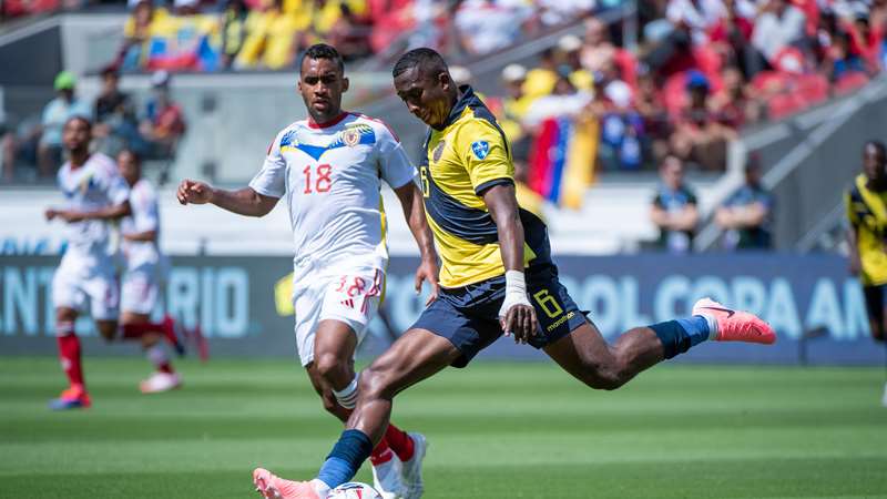 Maillot Domicile Equateur 2024-2025