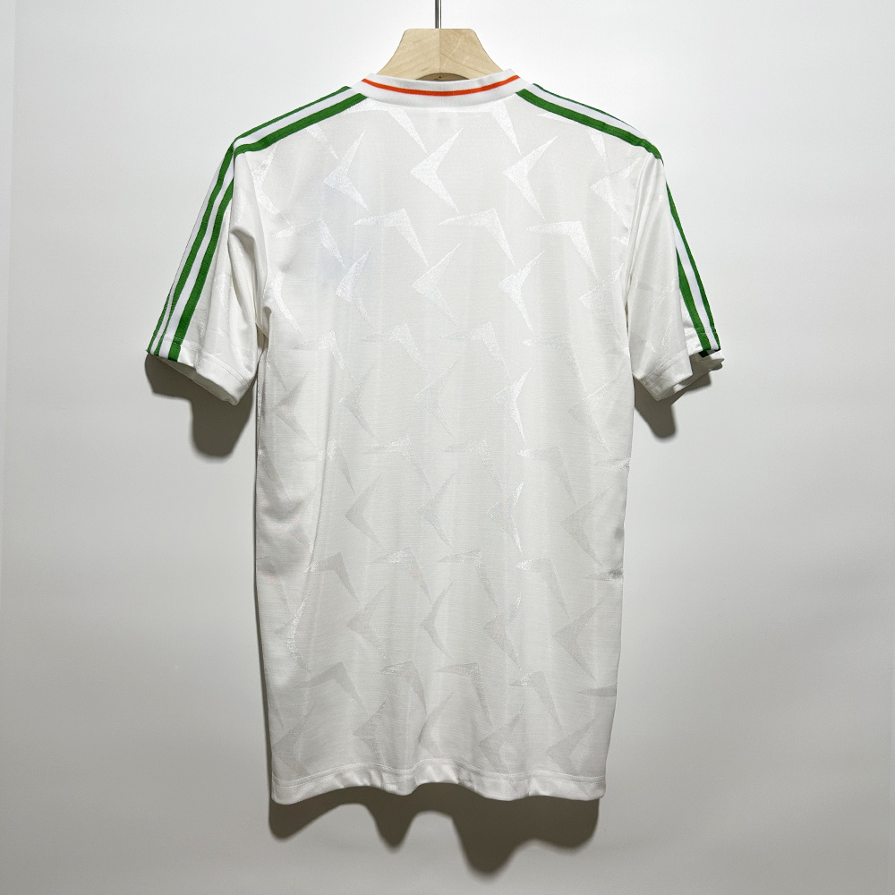 Dos maillot rétro Irlande 1990 extérieur