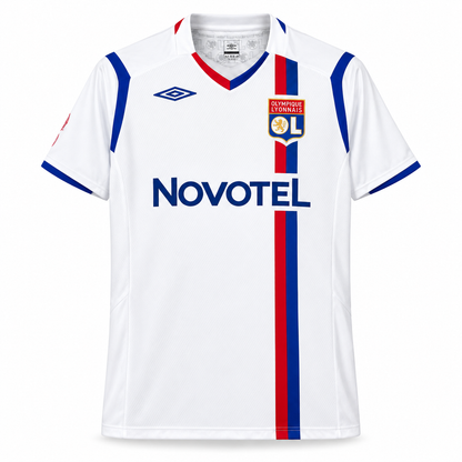Maillot Olympique Lyonnais rétro 2008-2009 – face sur fond blanc