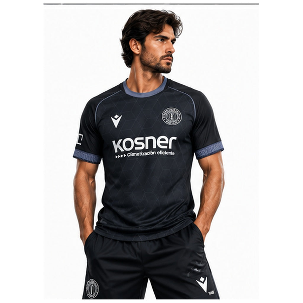 Maillot Third CA Osasuna 2026-2027 porté par mannequin