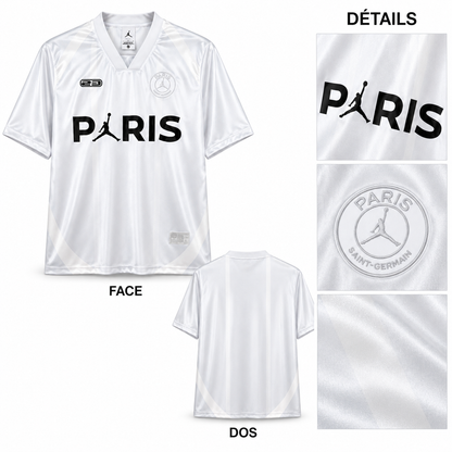 PSG Silver 2026-2027, face dos et détails inscription PARIS écusson argenté et tissu sur fond blanc