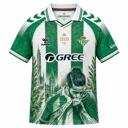Face avant du maillot commémoratif Real Betis 26/27 sur fond blanc