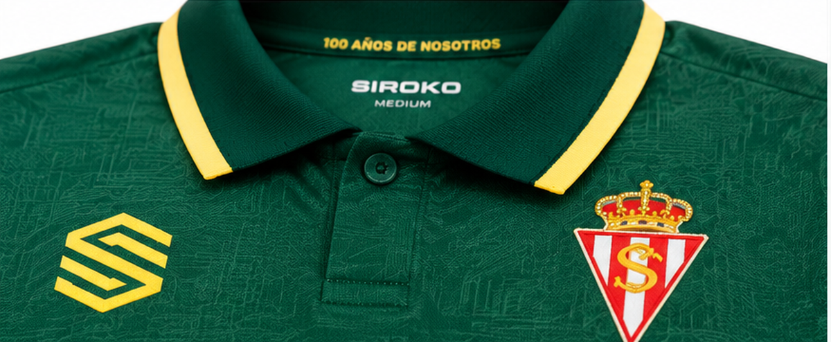 Détails du col et de l'écusson Sporting de Gijón