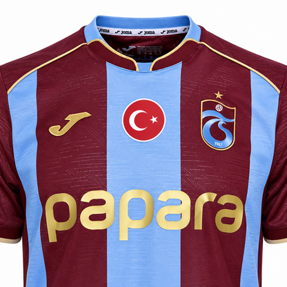 Maillot Trabzonspor domicile 2026-2027 bordeaux et bleu ciel — col-ecusson